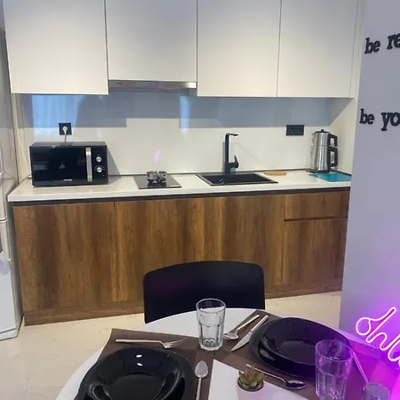 Aparts Nisantasi Apartamento *